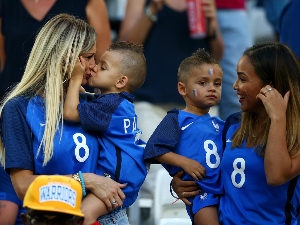 Sexy und verrückt Fans bei der EURO