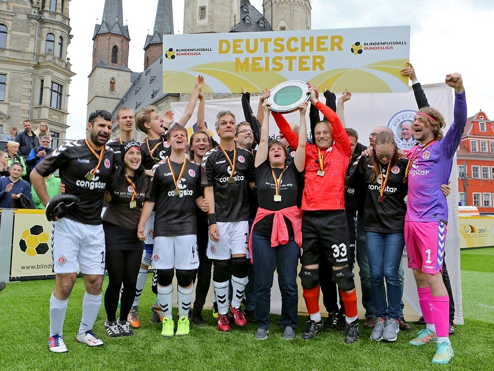 Der FC St. Pauli ist deutscher Meister im Blindenfußball Der FC St. Pauli ist deutscher Meister im Blindenfußball
