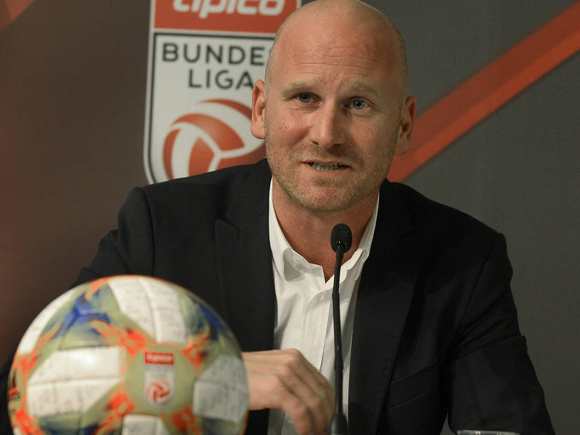 Bundesliga-Vorstand Ebenbauer hofft auf einen planmäßigen Spielbetrieb Bundesliga-Vorstand Ebenbauer hofft auf einen planmäßigen Spielbetrieb
