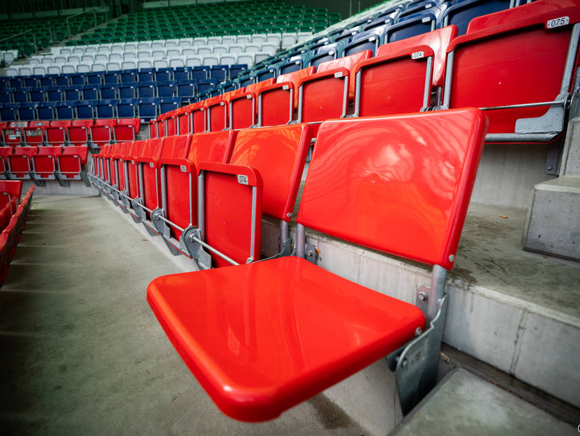 Leere Plätze im Allianz-Stadion