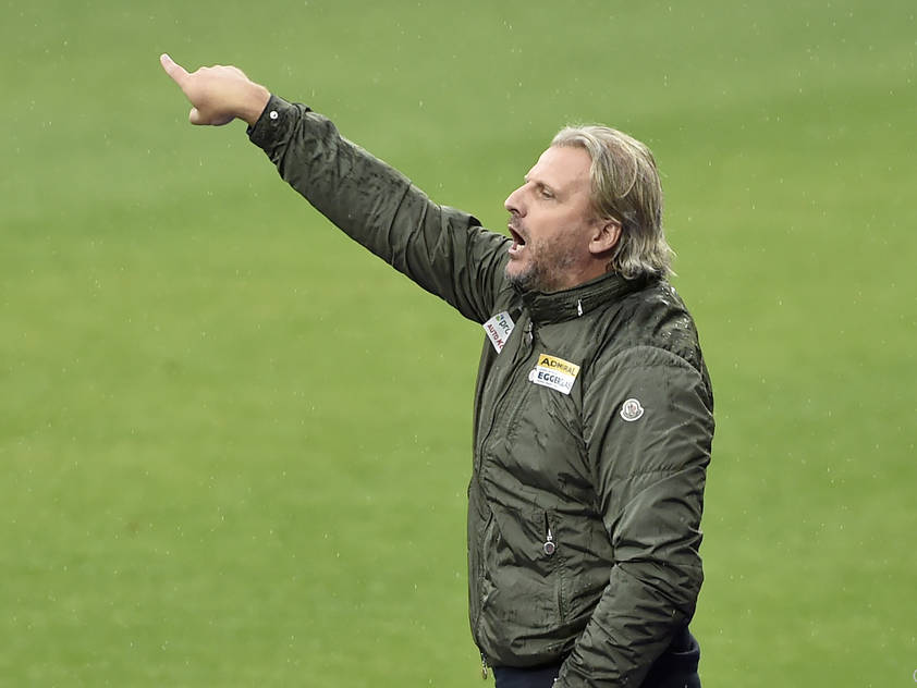 Der Hartberg-Coach will sich nach Saisonende entscheiden
