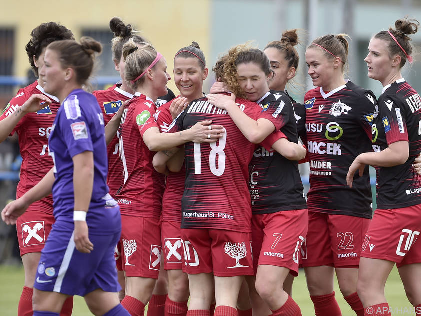 Schon 75 Mal bejubelten St. Pöltens Frauen in dieser Ligasaison Tore.