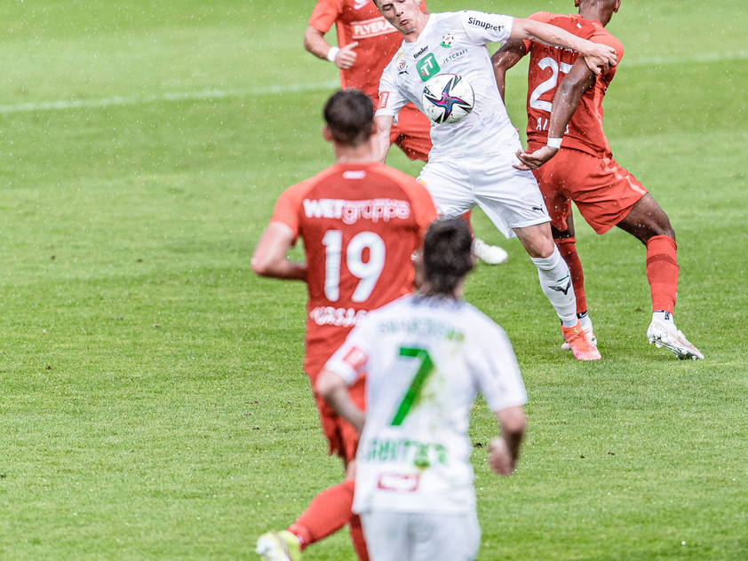 Keinen Sieger brachte ein umkämpftes Spiel in Innsbruck Keinen Sieger brachte ein umkämpftes Spiel in Innsbruck