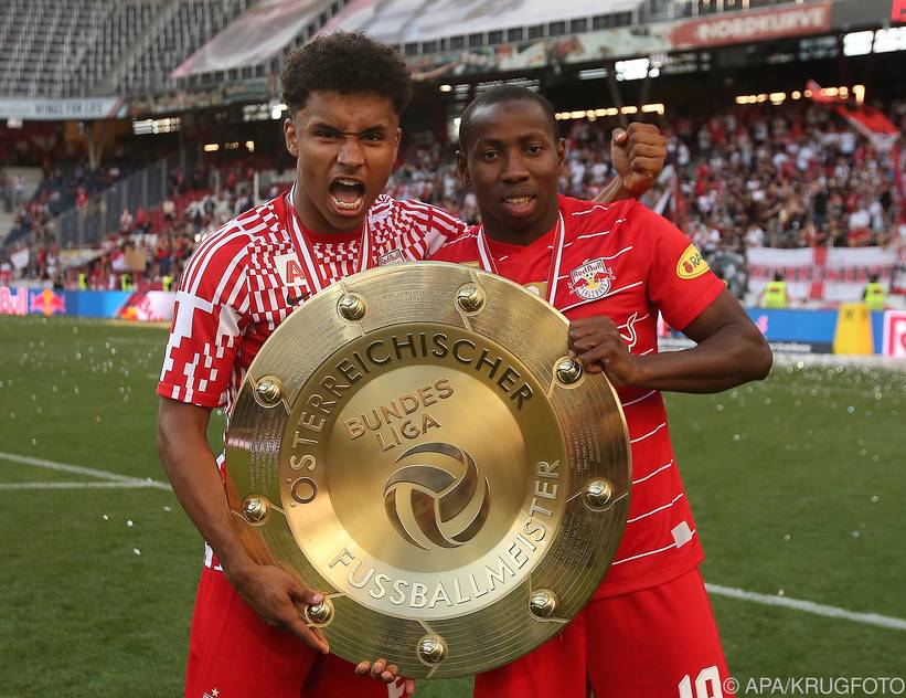 Mohamed Camara (re.) feierte mit Salzburg große Erfolge