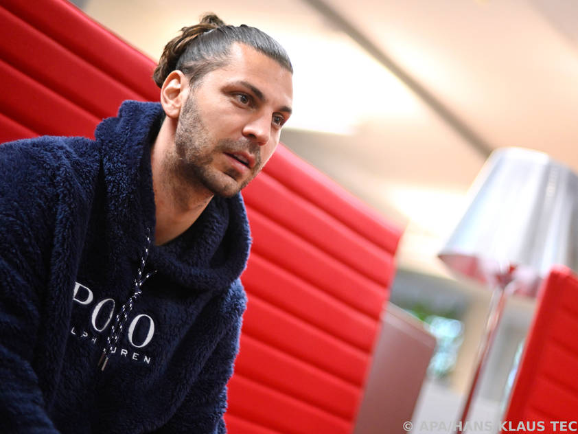 Aleksandar Dragovic tendiert zu einem Verbleib bei Roter Stern Belgrad Aleksandar Dragovic tendiert zu einem Verbleib bei Roter Stern Belgrad