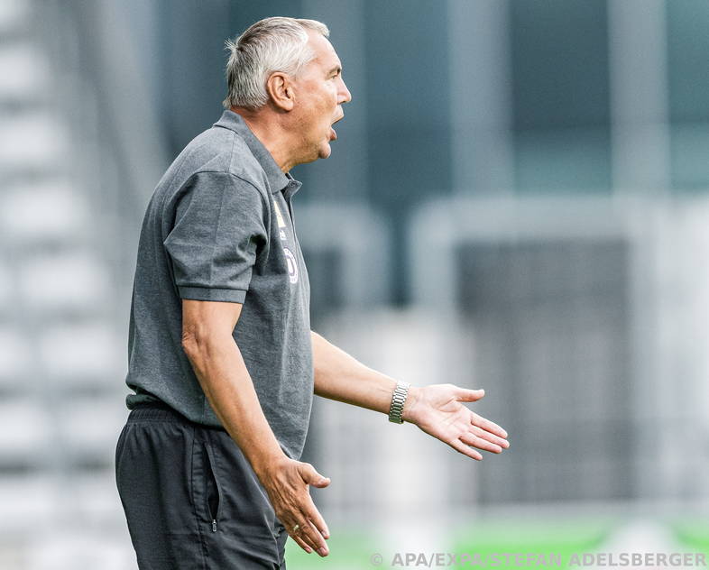 Trainer Pacult erwartet ein Duell auf Augenhöhe Trainer Pacult erwartet ein Duell auf Augenhöhe