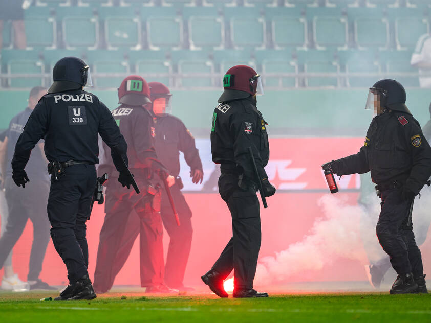 Das Wiener Derby brachte eine Gewaltorgie mit sich Das Wiener Derby brachte eine Gewaltorgie mit sich