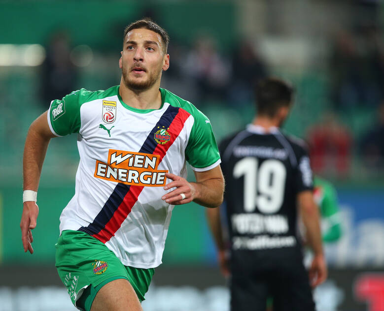 Kara stürmt wieder im Rapid-Trikot Kara stürmt wieder im Rapid-Trikot