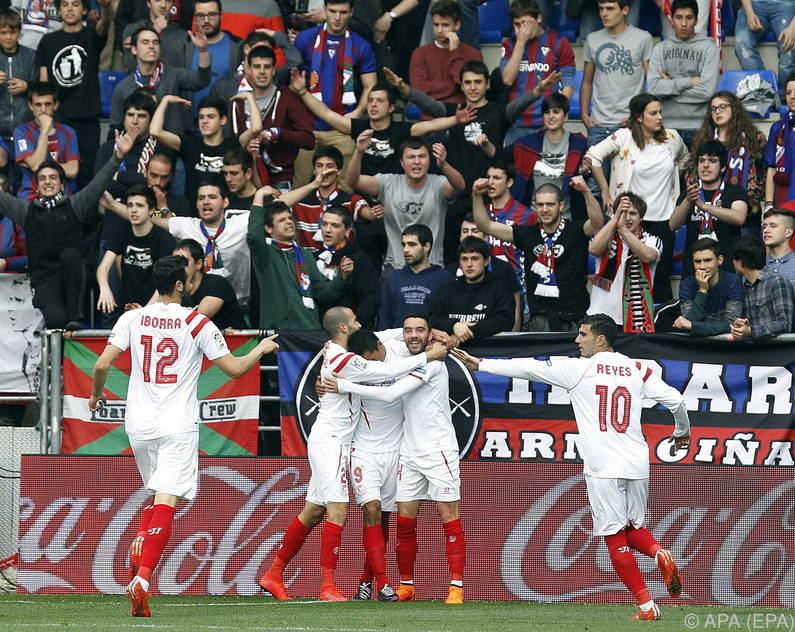 Titelverteidiger Sevilla ist im eigenen Stadion nur schwer zu biegen