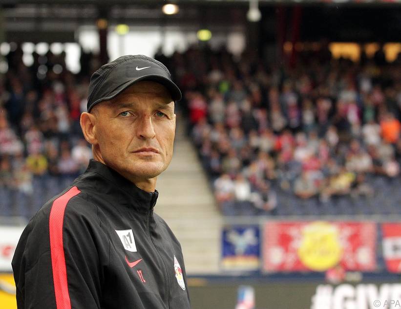 Cheftrainer Zeidler ist zuversichtlich in Malmö bestehen zu können
