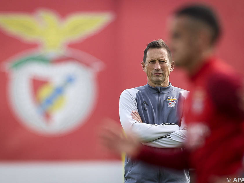 Hat bei Benfica derzeit keine ruhige Zeit: Trainer Roger Schmidt