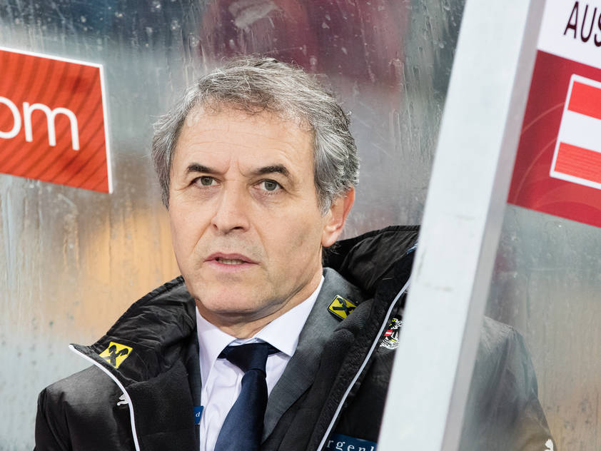 Marcel Koller muss aus seinen Fehlern bei der EM lernen Marcel Koller muss aus seinen Fehlern bei der EM lernen