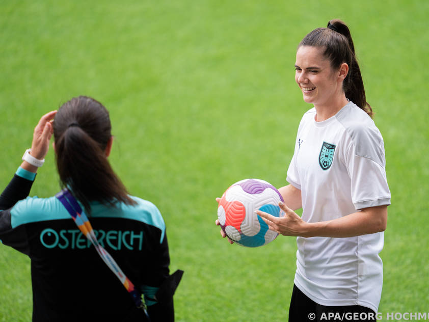 ÖFB-Frauen sind in der Zuschauerrolle ÖFB-Frauen sind in der Zuschauerrolle