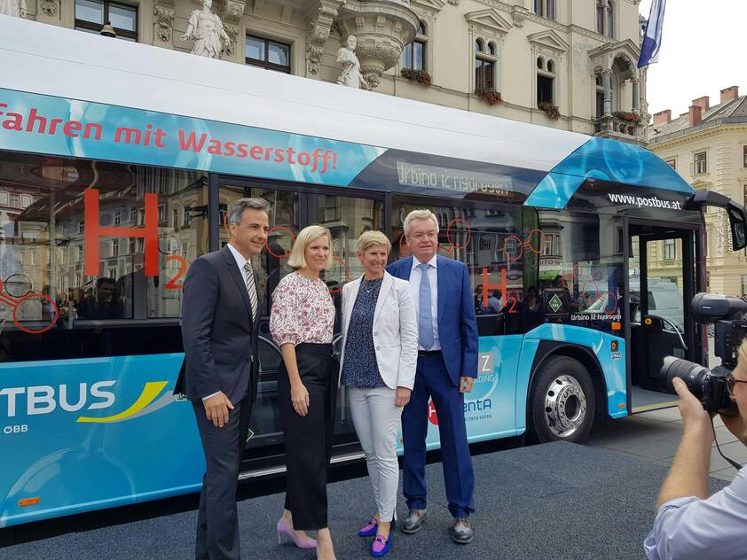 Kaupa-Götzl soll offenbar ÖFB-CEO werden Kaupa-Götzl soll offenbar ÖFB-CEO werden