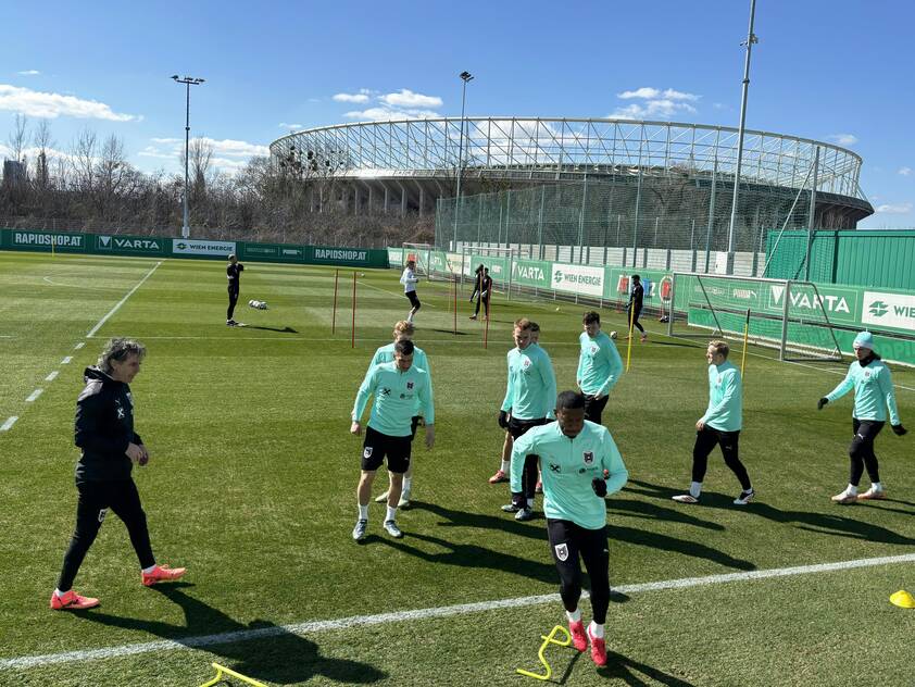 Alaba nach langer Leidenszeit wieder im ÖFB-Training Alaba nach langer Leidenszeit wieder im ÖFB-Training