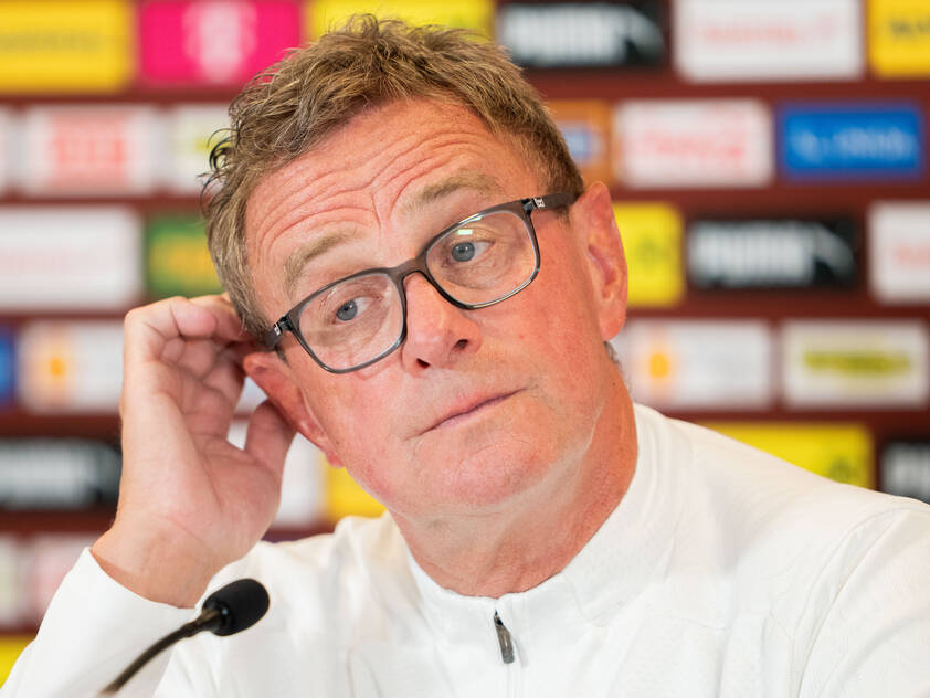 Bisher lehnte Rangnick alle Abwerbungsversuche ab Bisher lehnte Rangnick alle Abwerbungsversuche ab