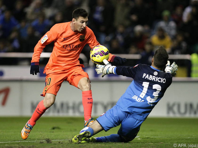 Dreimal brachte Lionel Messi den Ball an Keeper Fabricio vorbei