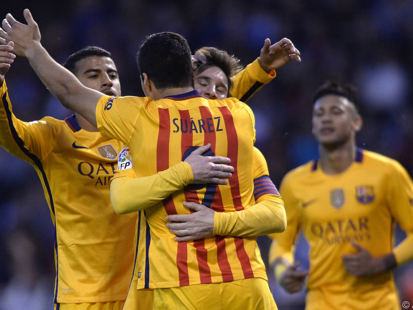 Barça schlug Deportivo glatt 8:0. Luis Suárez traf vier Mal