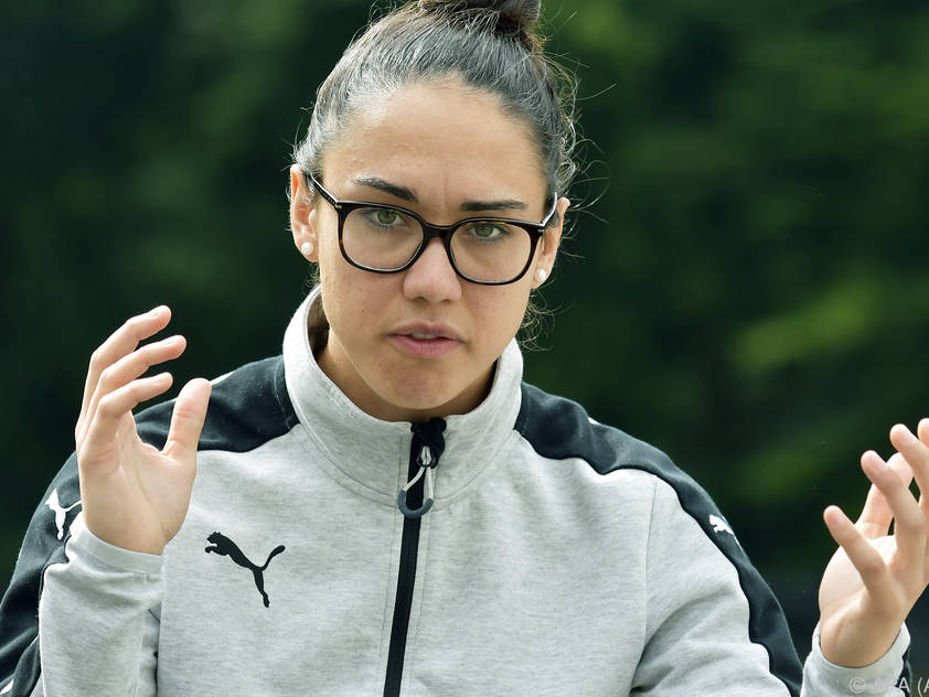 Manuela Zinsberger wird den Club auf eigenen Wunsch hin verlassen Manuela Zinsberger wird den Club auf eigenen Wunsch hin verlassen