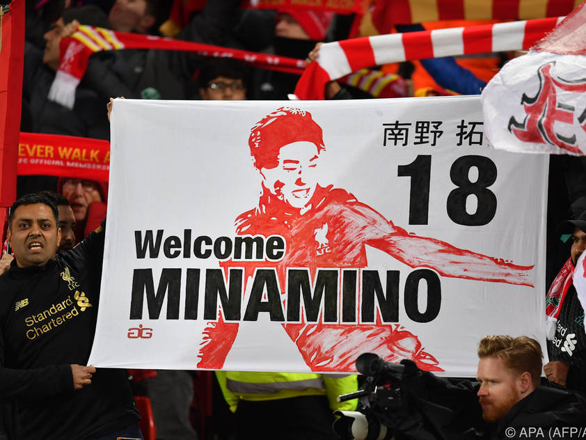 Takumi Minamino wurde bei Liverpool herzlich empfangen Takumi Minamino wurde bei Liverpool herzlich empfangen