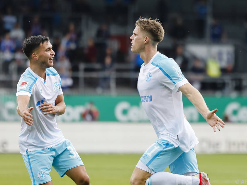 Schalke jubelt über die ersten drei Punkte in der Saison