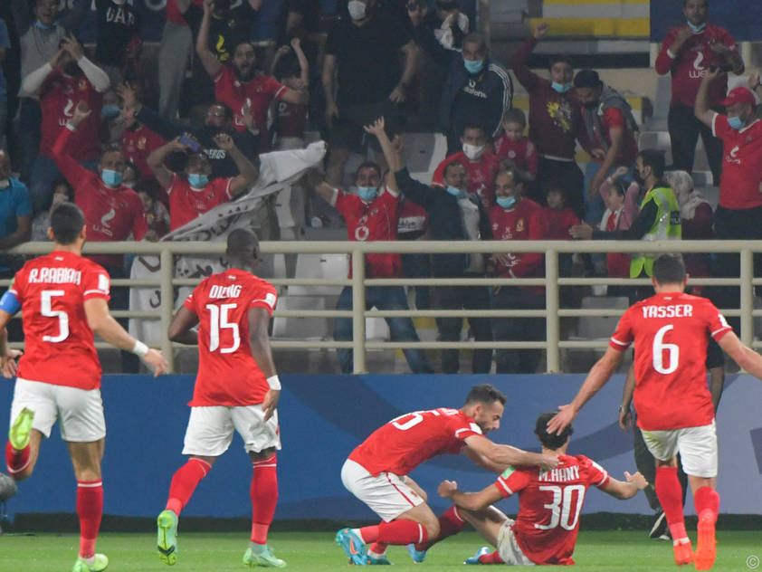 Al Ahly feiert den Einzug ins Halbfinale der Club-WM