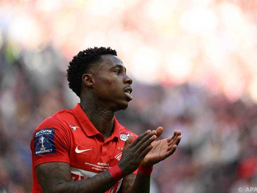 Promes steht derzeit in Russland unter Vertrag