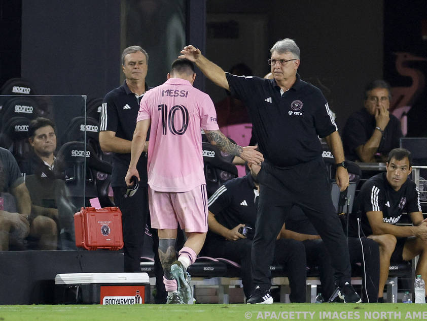 Messi gegen Toronto verletzt ausgeschieden Messi gegen Toronto verletzt ausgeschieden