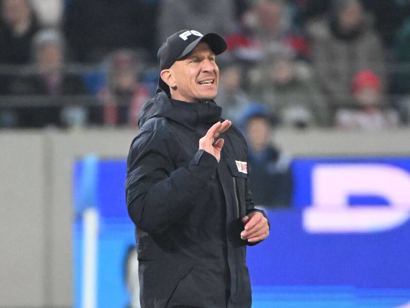 Bei Köln-Trainer Struber kam keine Karnevalsstimmung auf Bei Köln-Trainer Struber kam keine Karnevalsstimmung auf