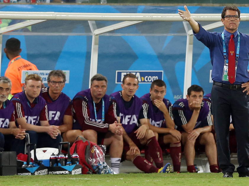 Ruslands Teamchef Fabio Capello nahm seinen Goalie in Schutz