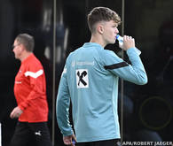 Paul Wanner mit Ralf Rangnick im Hintergrund