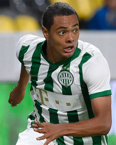 Henry Wingo of Ferencvarosi TC passes the ball in front of Matheus News  Photo - Getty Images