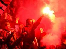 Das Verhalten der Anhänger hatte zum Pokalausschluss von Dynamo Dresden geführt. Foto: Peter Steffen