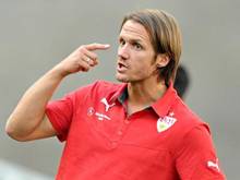 Stuttgarts neuer Trainer Thomas Schneider geht optimistisch in die Partie gegen Hoffenheim.
