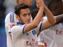 Für Hakan Calhanoglu soll ein Millionenangebot abgegeben worden sein