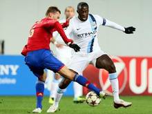 Im Spiel gegen Moskau wurde Yaya Tourè (r) mit rassistischen Schmähungen beleidigt