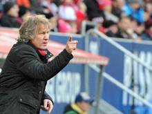 Trainer Gertjan Verbeek will mit dem FC Nürnberg gegen Braunschweig punkten
