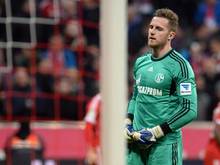 Ralf Fährmann erlebt im Tor von Schalke eine schwere Woche