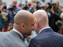 Pep Guardiola (l.) vertraut auf den Rat von Matthias Sammer