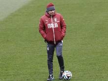 Cesare Prandelli wird auch nach der WM in Brasilien Nationaltrainer Italiens sein