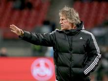 Nürnbergs Trainer Gertjan Verbeek kämpft gegen den drohenden Abstieg