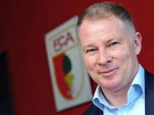 Stefan Reuter will sich noch nicht mit einem möglichen Europa-League-Platz beschäftigen.