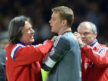Bayern-Torwart Manuel Neuer hat sich beim Pokalfinale an der Schulter verletzt