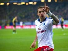 Pierre-Michel Lasogga ist zum Medizin-Check in Hamburg
