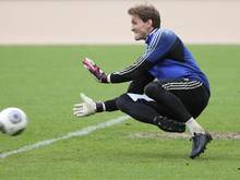 René Adler trainerit wieder