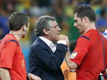 Fernando Santos (M) war bei der WM als Trainer des griechischen Teams ausfällig geworden