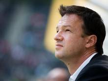 Stuttgarts Sportdirektor Fredi Bobic hat weitere Abgänge angedeutet. Foto: Rolf Vennenbernd