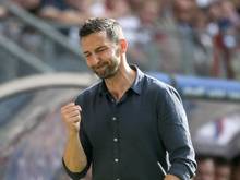 Trainer Josef Zinnbauer erwartet bei Gladbach ein Tor für den HSV zu sehen