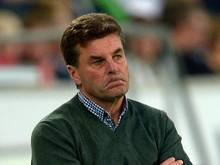 Trainer Dieter Hecking will mit Wolfsburg die Negativserie gegen den FC Augsburg beenden