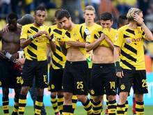 Die BVB-Spieler lecken nach der Niederlage gegen den Hamburger SV ihre Wunden. Foto: Marius Becker